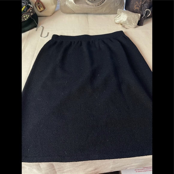 St Johns Skirts - Picture 2 of 8